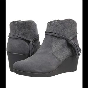 Women’s Leigh suede mix wedge ankle bootie